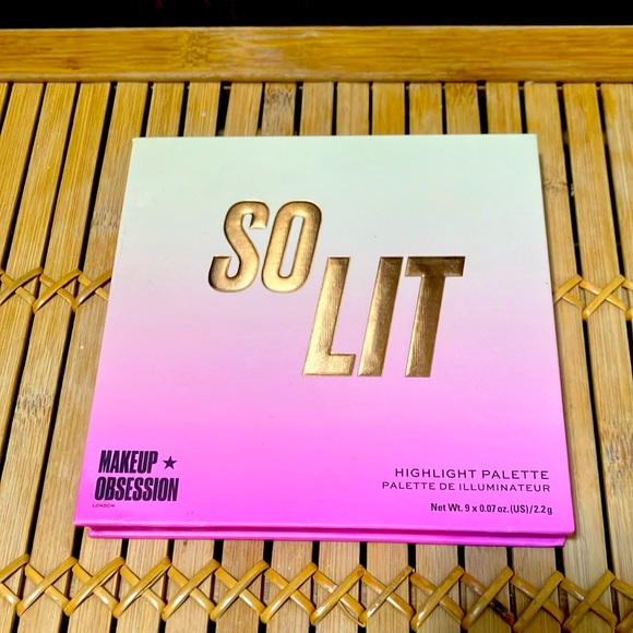 💋👁️MAKE UP OBSESSION SO LIT Face Makeup Contour & Highlight Palette W/Mirror - Picture 2 of 4